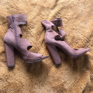 Steve Madden tan heels